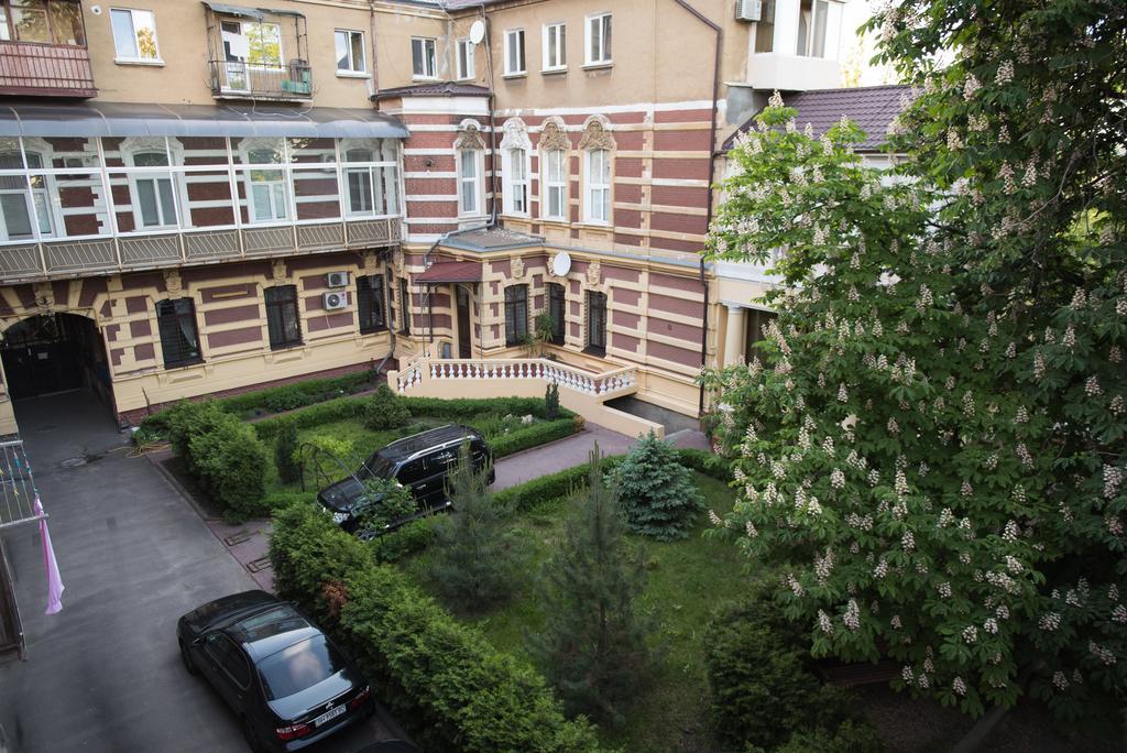 Vip Apartment Na Derebasovskoi أوديسا المظهر الخارجي الصورة