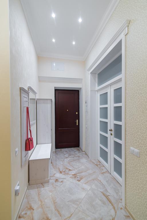Vip Apartment Na Derebasovskoi أوديسا المظهر الخارجي الصورة